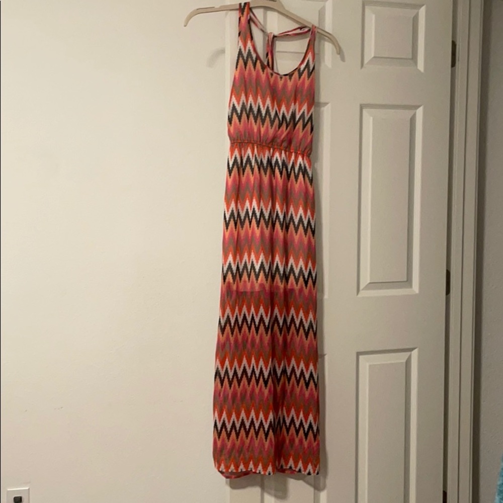 Chevron print maxi dress size Small
